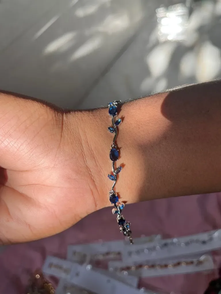 Blue vine tulip bracelet