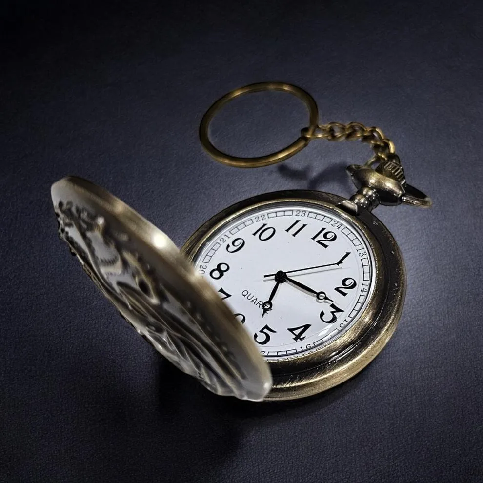 Retro Carved Dragon Pocket Watch Keyring – Unique Vintage Gift